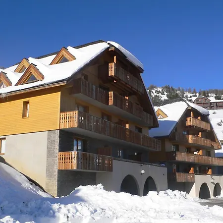 Duplex Pour 6 Avec Parking Et Balcon A Pra Loup - Fr-1-504-95